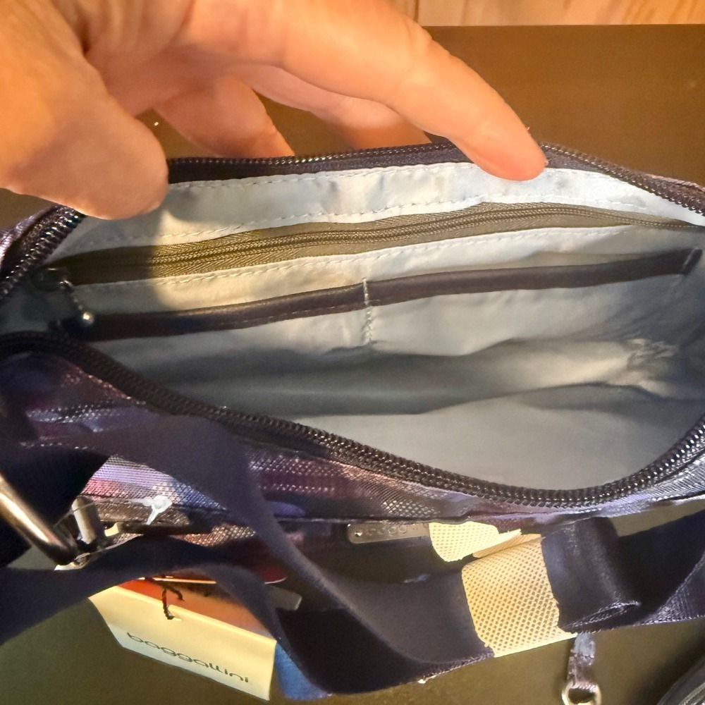 Baggallini Out and About Bagg Purple Blue Camo Cross Body Bag + RFID Wristlet - Picture 8 of 12